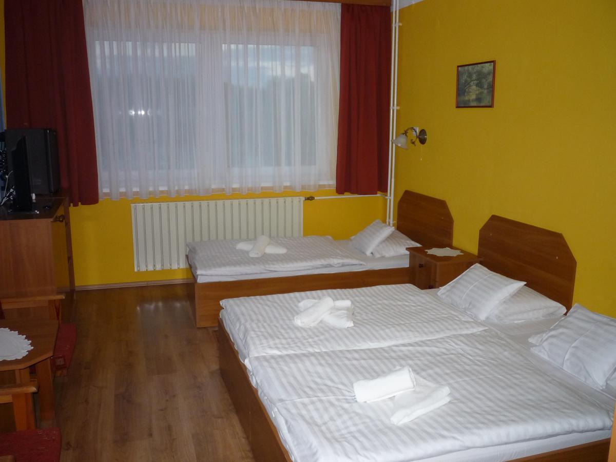 Hableany Hotel Тисафюред Экстерьер фото